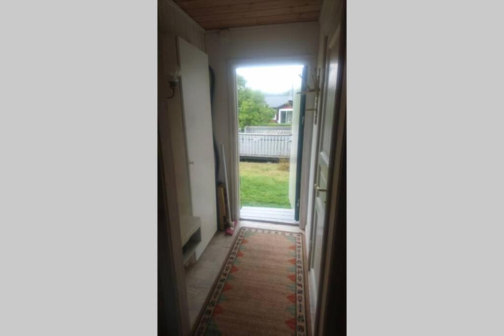 Cosy Non Smoking Cabin Close To Beach,Alnoe Сундсвалль Экстерьер фото